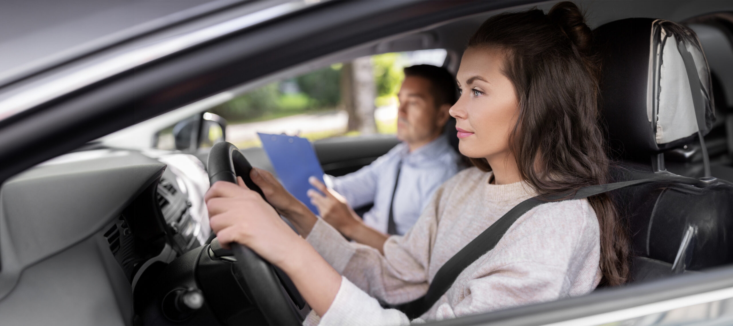 Drive Smart: Essential Driving Tips for Young Drivers with ParkClear!